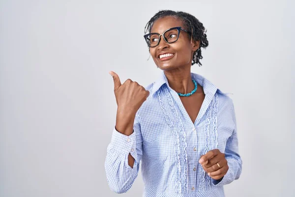 African Woman Dreadlocks Standing White Background Wearing Glasses Smiling Happy — Fotografia de Stock