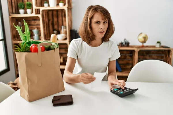 Young Caucasian Woman Doing Accounting Groceries Purchase Home — Stock Photo, Image
