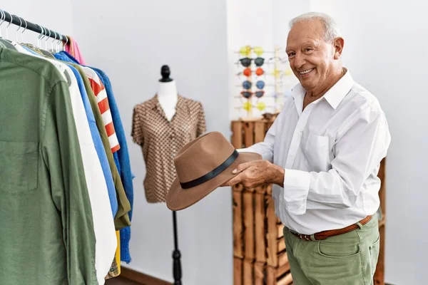 Senior Man Customer Holding Hat Clothing Store — Stockfoto