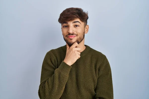 Arab Man Beard Standing Blue Background Looking Confident Camera Smile — Stock Fotó