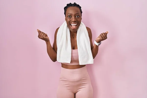 Beautiful Black Woman Wearing Sportswear Towel Pink Background Celebrating Surprised — Fotografia de Stock