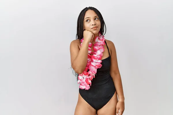 Young African American Woman Wearing Swimsuit Hawaiian Lei Hand Chin — Stock Photo, Image
