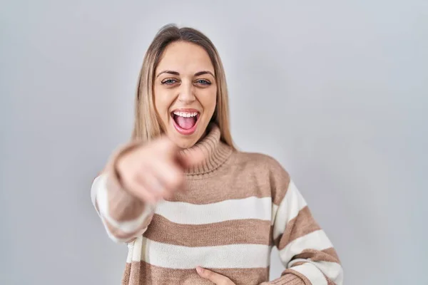 Young Blonde Woman Wearing Turtleneck Sweater Isolated Background Laughing You — Stock Photo, Image