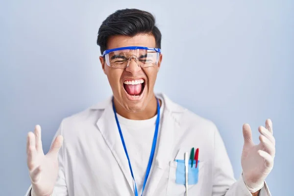 Hispanic Man Working Scientist Celebrating Mad Crazy Success Arms Raised — Stock Photo, Image