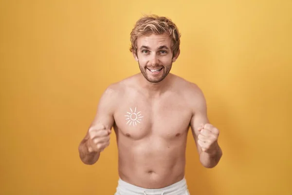 Caucasian Man Standing Shirtless Wearing Sun Screen Very Happy Excited — Zdjęcie stockowe