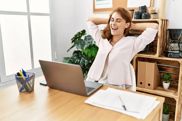 Young Caucasian Businesswoman Relaxed Hands Head Working Office — Stock Photo, Image