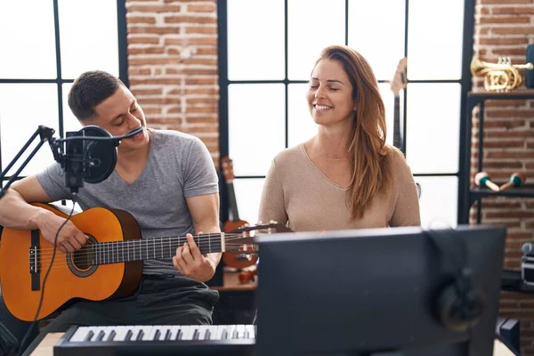 Man Woman Musicians Playing Classical Guitar Music Studio — Foto Stock