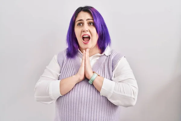 Size Woman Wit Purple Hair Standing White Background Begging Praying — Stock Photo, Image