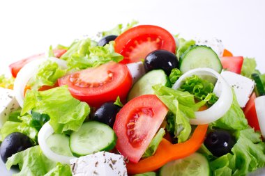 Taze sebze salatası.