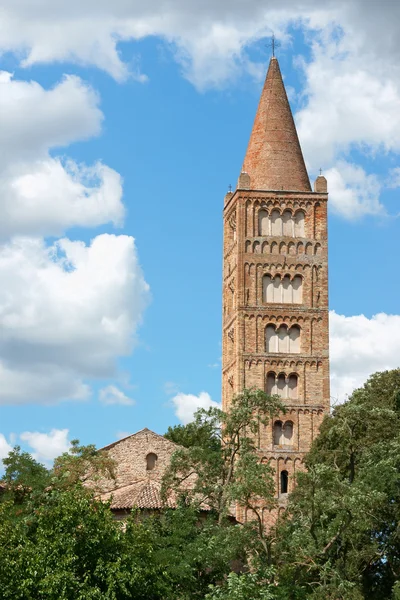 Kyrkan i pomposa abbey — Stockfoto