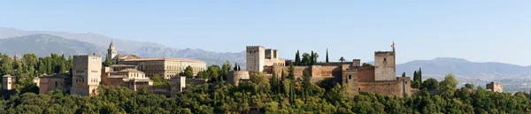 Panorama över Alhambra i Granada — Stockfoto