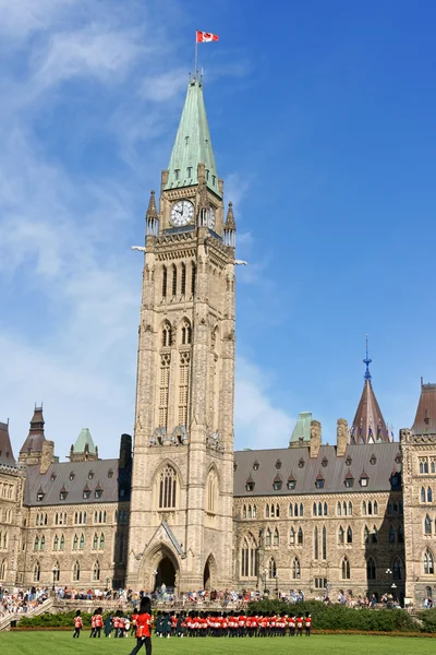 Wisseling van de wacht in ottawa, canada — Stockfoto