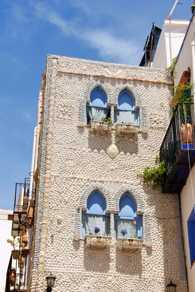 房子的壳在 peniscola，西班牙 — 图库照片