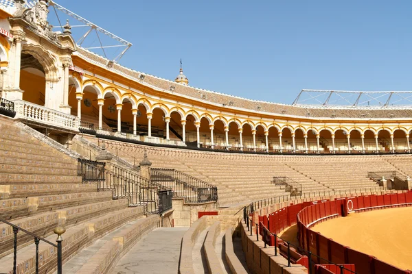 Plaza de toros in Sevilla, Spanje — Stockfoto