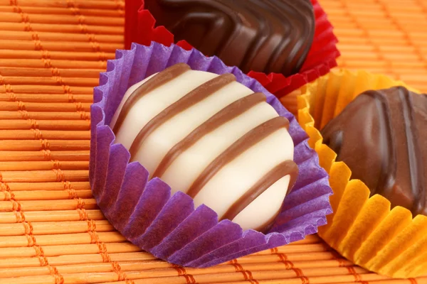 Blandad choklad praliner — Stockfoto