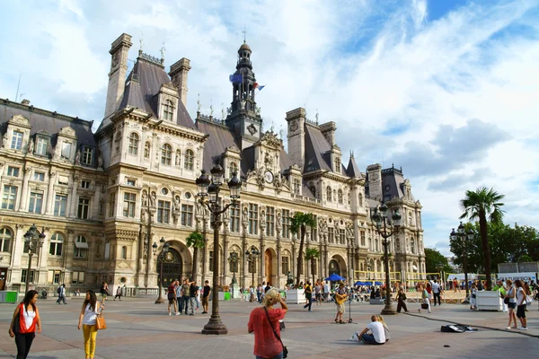 Hotel de Ville de Paris (Municipio) in estate — Foto Stock