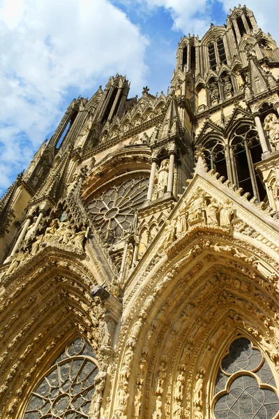 Katedra Notre-dame de reims, Francja. — Zdjęcie stockowe