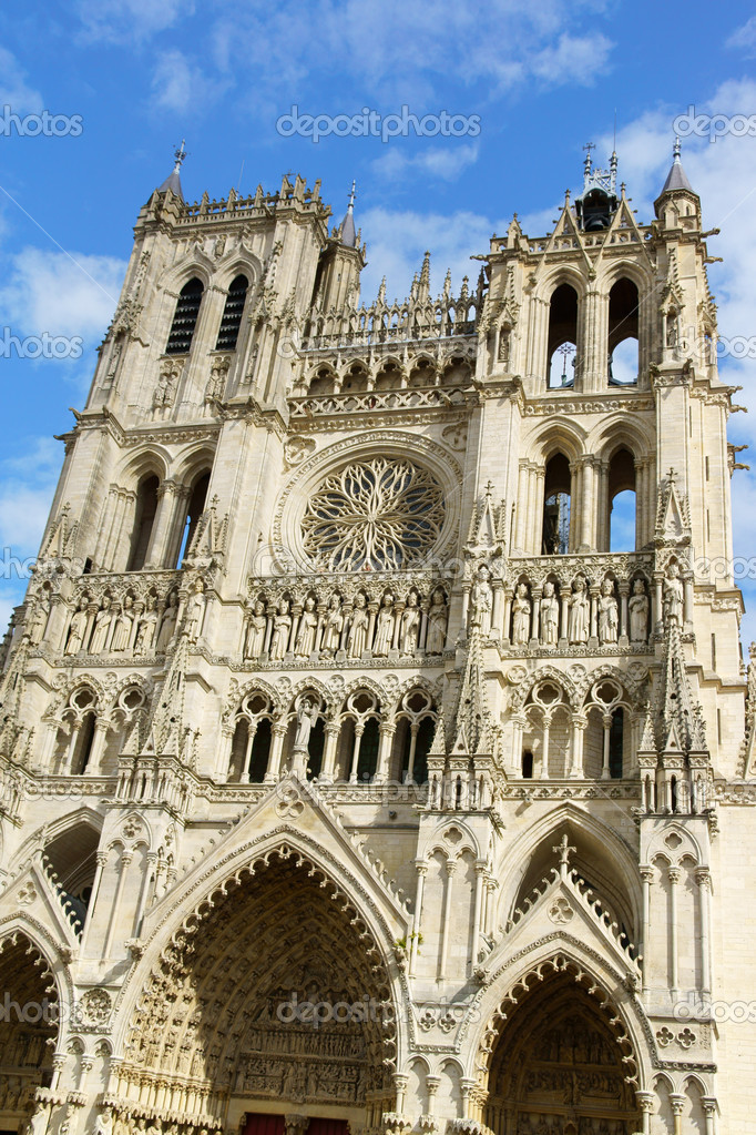 Our Lady of Amiens Cathedral in France — Stock Photo © citylights #41664433