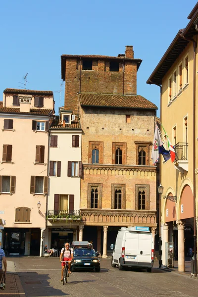 Byliny náměstí v centru města Mantova, Itálie — Stock fotografie