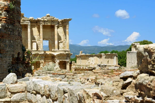 Ruinas Biblioteca Celsus Efeso Turquía Este Edificio Romano Fue Erigido —  Fotos de Stock