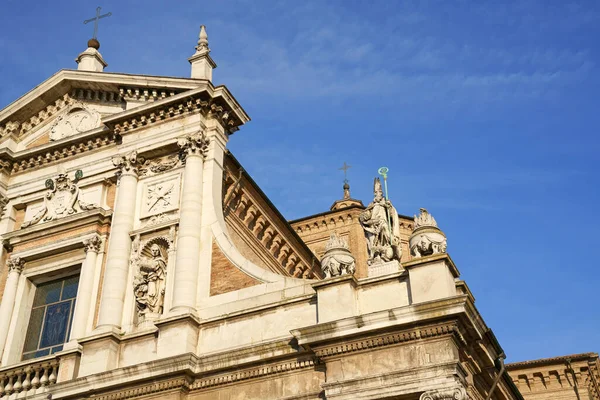 Bazilika Svatyně Santa Maria Portu Centru Ravenny Byl Postaven Mezi — Stock fotografie