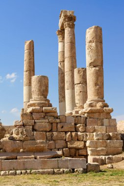 Ürdün 'deki Amman Kalesi' ndeki Herkül tapınağının kalıntıları..