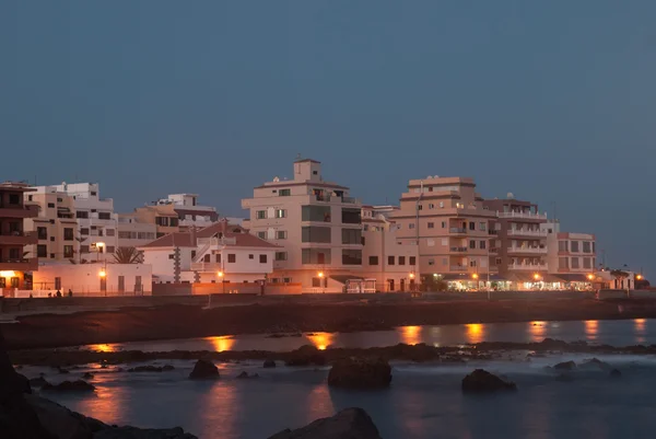 Hotel Marina del sur na zachodzie słońca — Zdjęcie stockowe