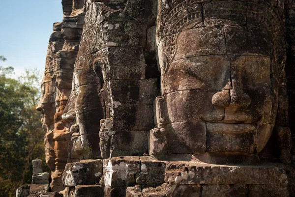 Smiling faces in Bayon — Stock Photo, Image
