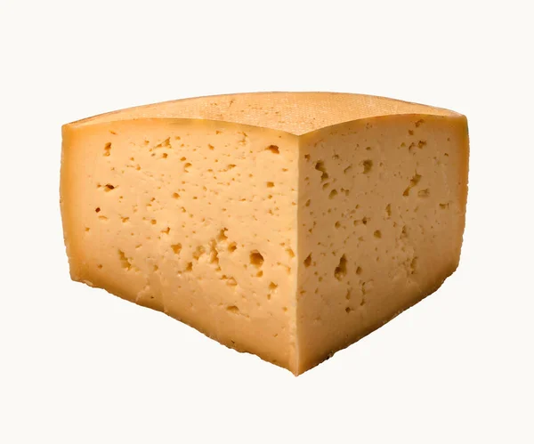 Bir Dilim Baharatlı Asiago Beyaz Arka Planda Tipik Talyan Peyniri — Stok fotoğraf