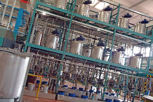 Химическая Промышленность Металлические Резервуары Цветном Заводе — стоковое фото
