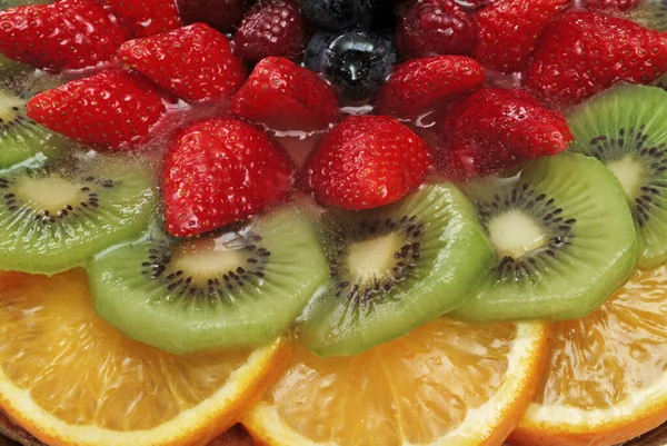 Detail Fruit Cake Strawberries Slices Orange Kiwi — Stock Photo, Image