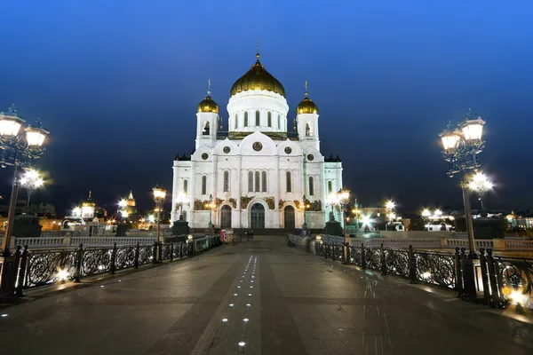 Москва, Храм Христа Спасителя ночью — стоковое фото