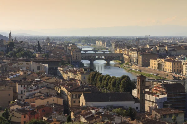 Florencia a la luz del sol de la tarde —  Fotos de Stock