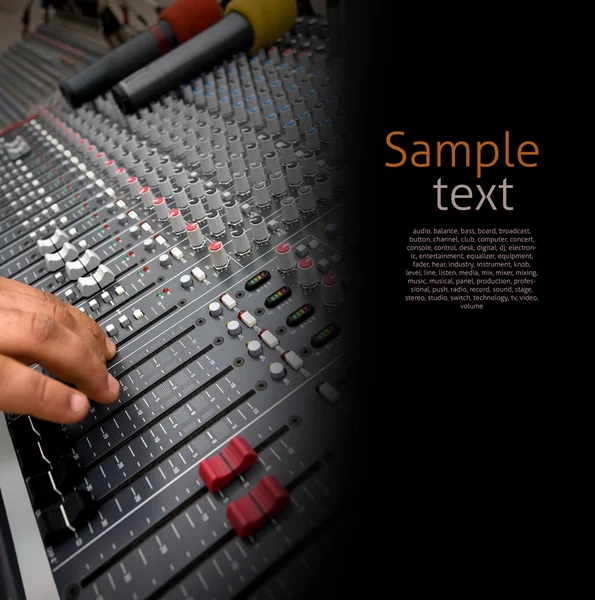 Detalhe do Console de mistura de áudio — Fotografia de Stock