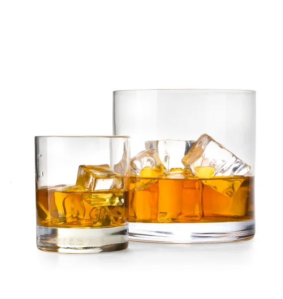 Dwie szklanki whisky — Zdjęcie stockowe