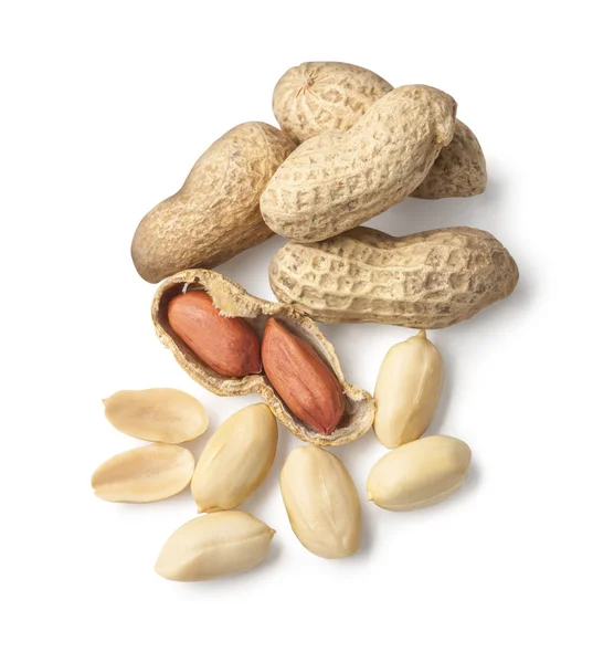 Erdnüsse auf weißem Grund — Stockfoto