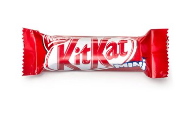 CHISINAU, MOLDOVA - 14 Mart 2016: Kit Kat çikolata barı. Kit Kat, Nestle tarafından üretilen bir çikolatalı bisküvi bar şekerlemesidir.