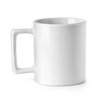 Beyaz seramik bardak. Beyazda izole edilmiş. kırpma yolu ile