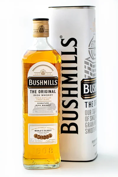 Anapa Oroszország Május 2022 Fénykép Egy Üveg Bushmills Whiskey Ről — Stock Fotó