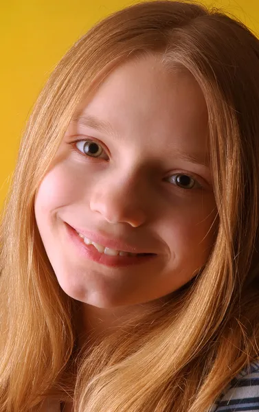 Pre Teen Girl Portrait — Stock Photo, Image