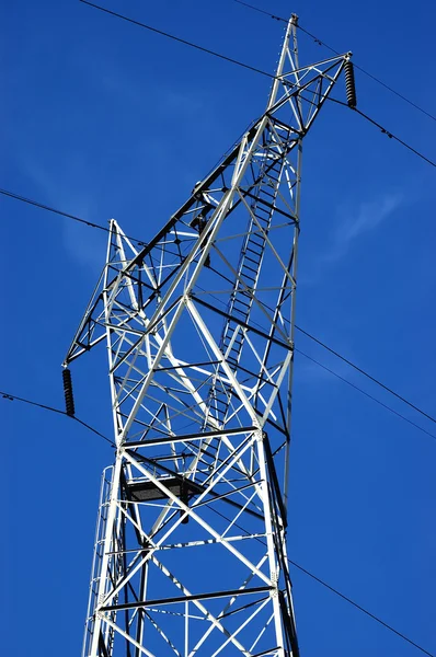 Poste de línea eléctrica — Foto de Stock