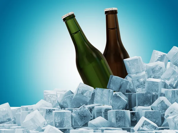 Flaskor öl i isbitar på blå bakgrund — Stockfoto