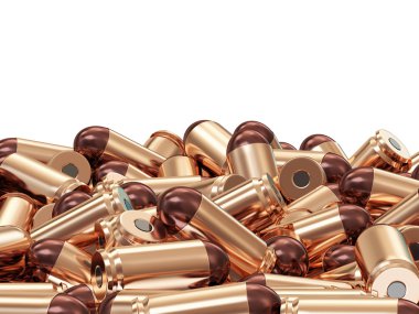 Beyaz arka plan, metin için yer ile izole silah mermi yığını