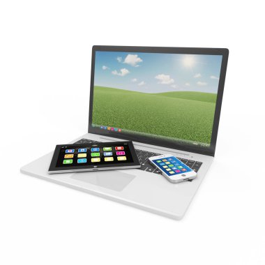 dizüstü bilgisayar, akıllı telefon ve beyaz arka plan üzerinde izole tablet pc