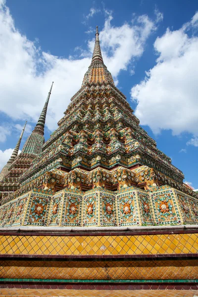 ワット ・ プラチェートゥポンウィモンマンカラーラーム寺、タイ — ストック写真