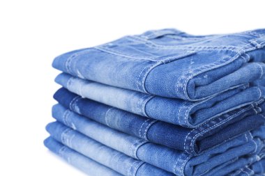 Mavi jeans yığını