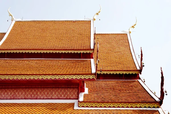 Střecha chrámu thajské — Stock fotografie