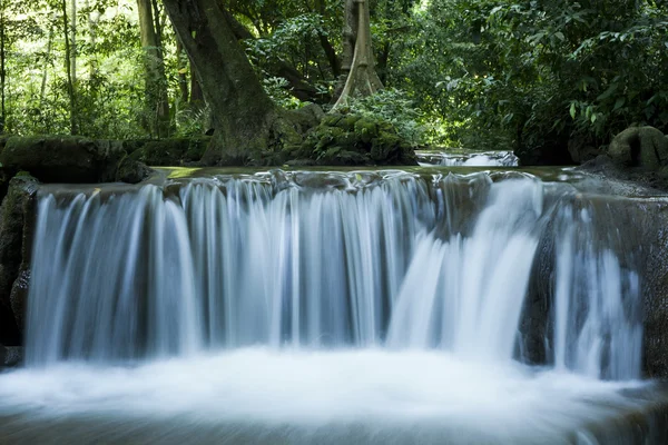 Waterfall in tropical forest, Thailand — Stock Photo, Image