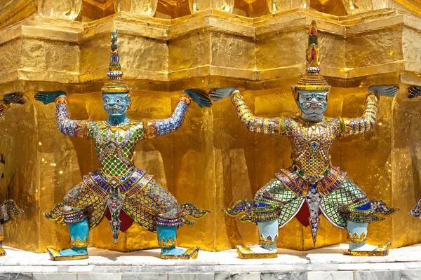 Giant Buddha Statues in Grand Palace, Bangkok — Stock Photo, Image