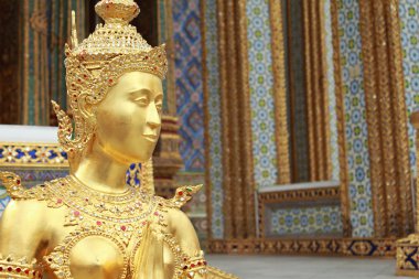 grand palace, Tayland altın kinnari heykeli